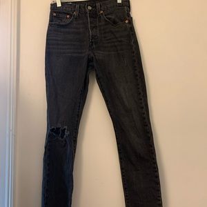 Levi 501 high rise skinny jean in coal black